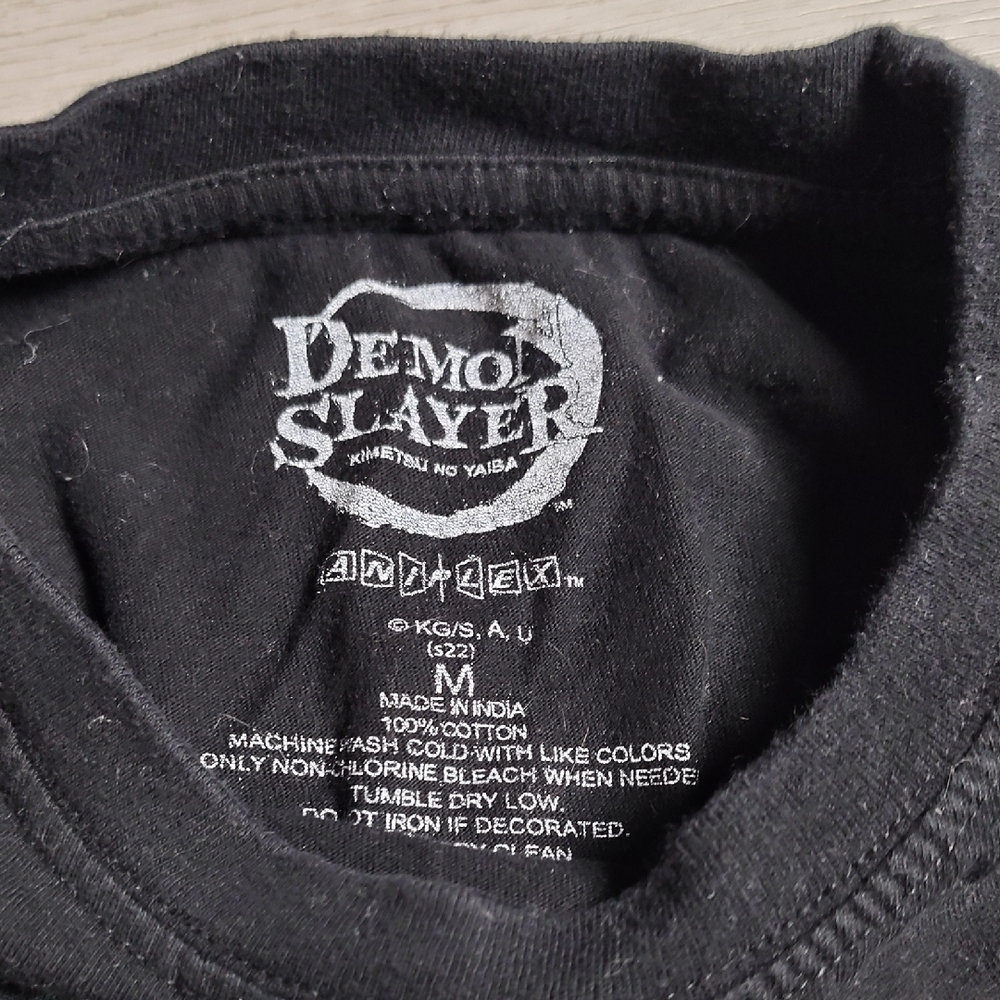 Demon Slayer Tanjiro Nezuko Black Long Sleeve Graphic Tee Shirt Mens Medium - Picture 2 of 4